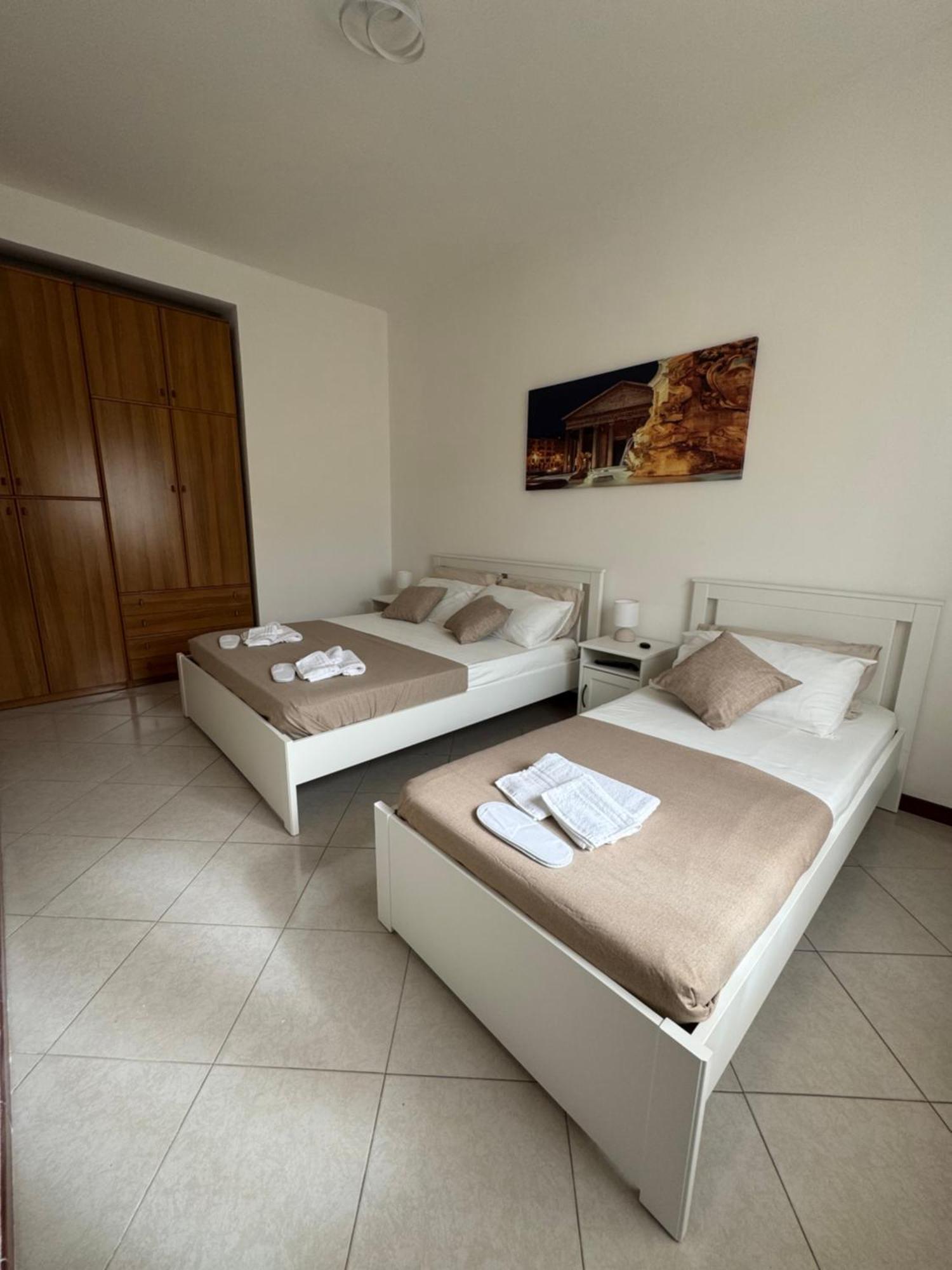 Vacanze Romane Apartment In Roma Ngoại thất bức ảnh